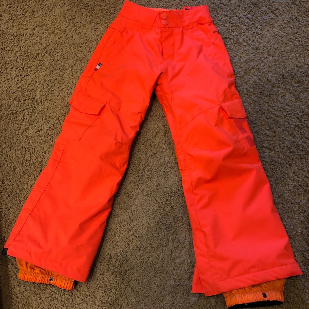 DC ski pants Size 8 Velcro waist to tighten .